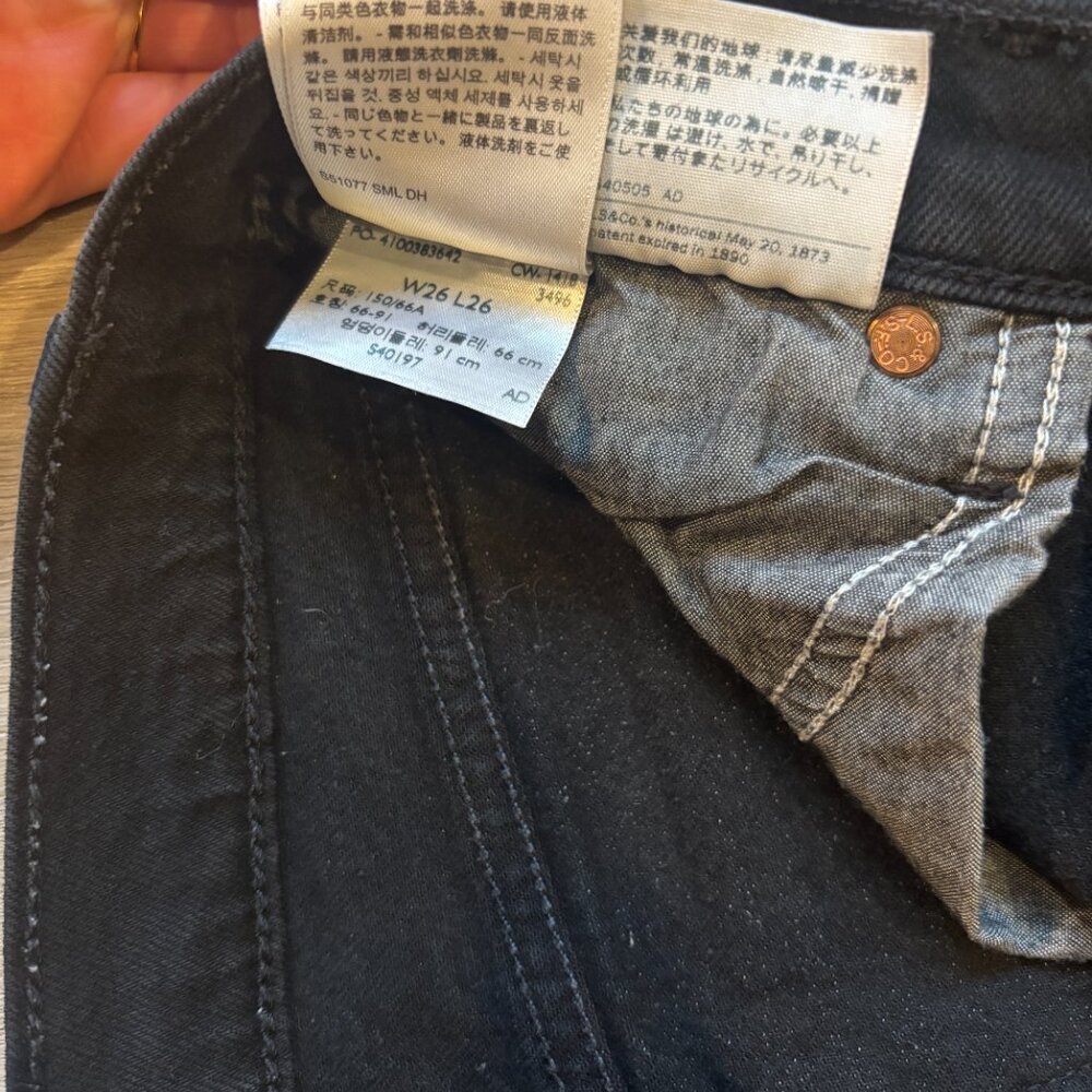 Levi's Women's Wedgie Straight Jeans Dark Black Size 26x26 - Picture 5 of 10